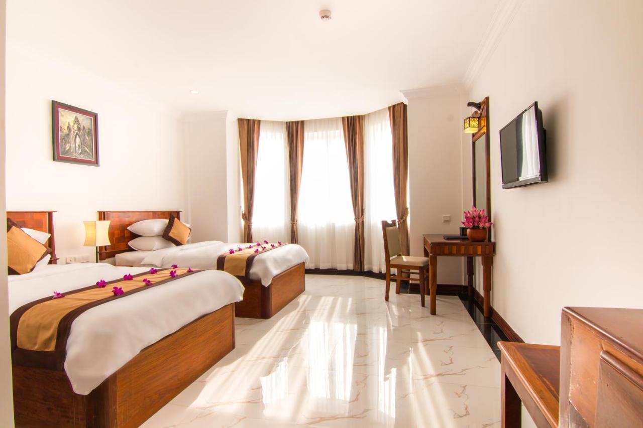 Glorious Hotel&Spa Kâmpóng Thum Esterno foto